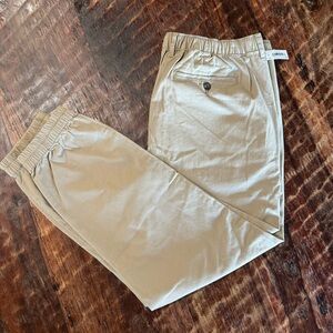 Men’s khaki style joggersrs